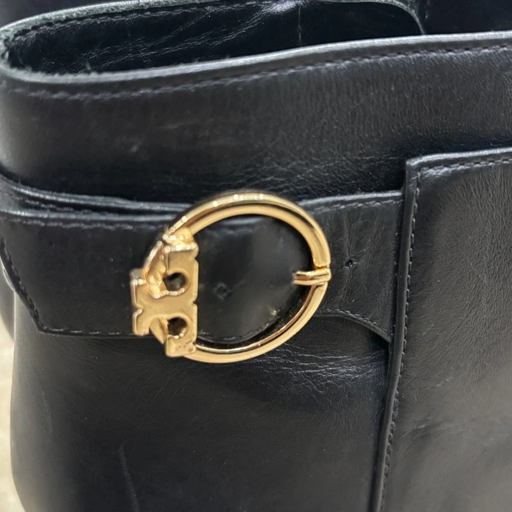Tory Burch Black Leather Wedge Ankle Boots Gold Buckle Logo‎ 8.5M 5930118